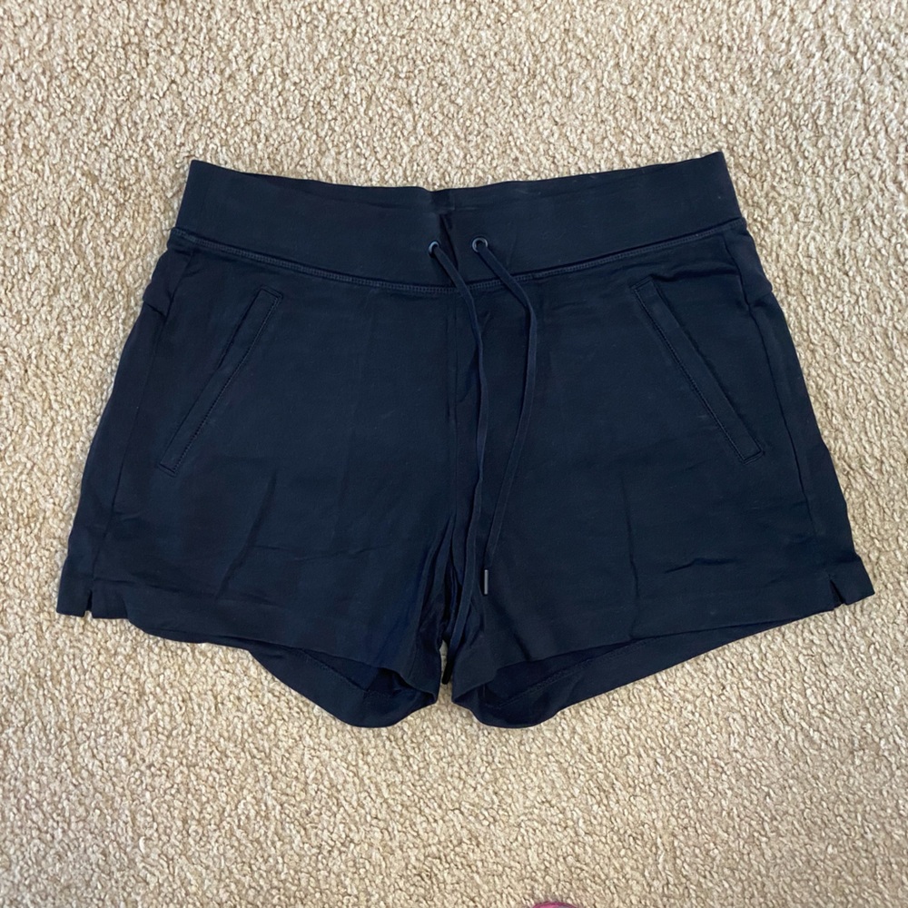 Athleta Midtown 4" Shorts - Picture 2 of 4